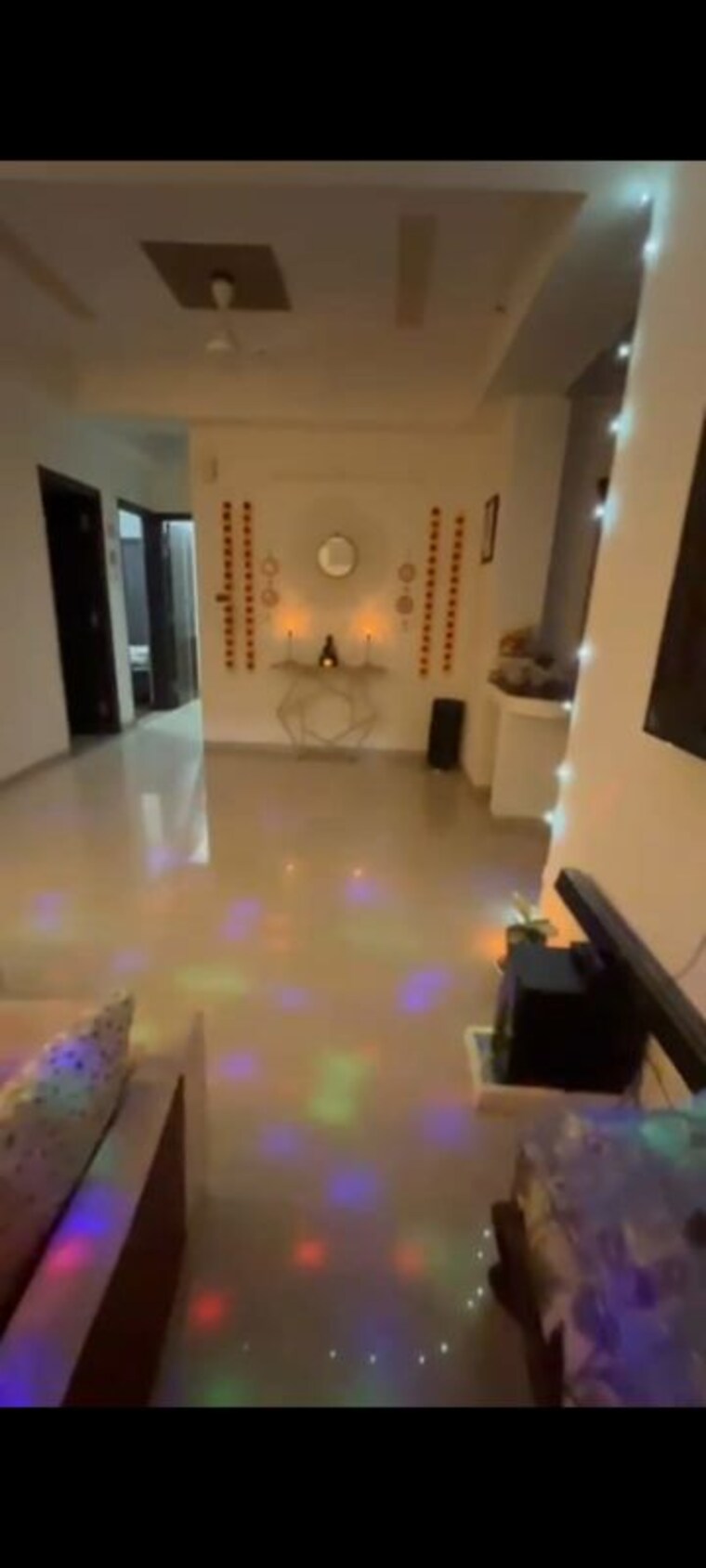 Living Room, nimbus-the-hyde-park 3 Bedroom 1550 Sq.Ft. Apartment In Sector 78 Noida 10215695