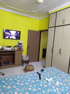 3.5 BHK + Servant Room Apartment For Rent in Dwarka