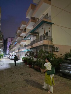 2 BHK Apartment For Rent in Vanasthali Apartments