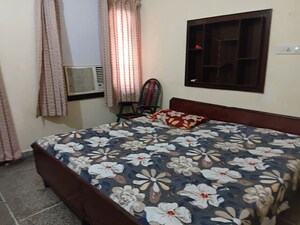 Bedroom in 2 BHK Builder Floor at Sas Nagar – for Rent