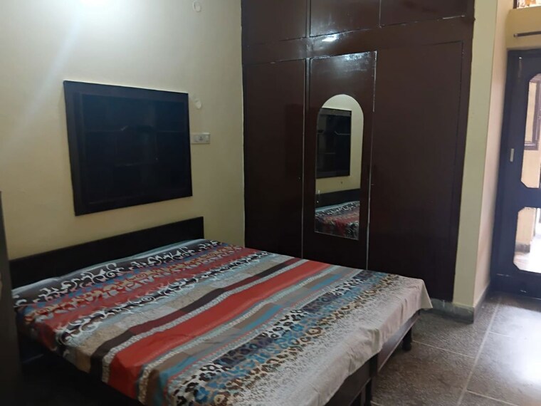 Bedroom, sas nagar 2 Bedroom 250 Sq.Yd. Builder Floor In Sas Nagar Mohali 10215738