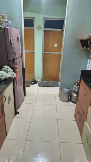 Team Area in 1 BHK Apartment at Aarti Nagari, Kalyan West – for Sale
