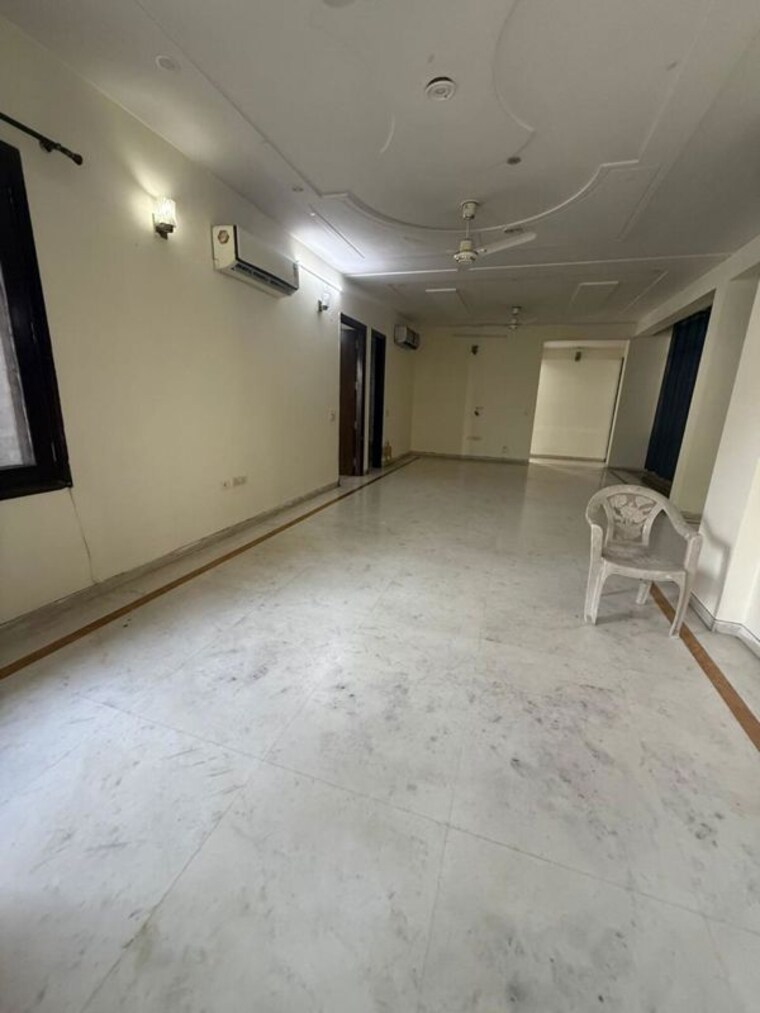 Living Room, south city 2 3.5 Bedroom 2700 Sq.Ft. Builder Floor In South City 2 Gurgaon 10215719