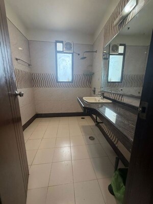 Bathroom in 3.5 BHK Builder Floor at South City 2 – for Rent