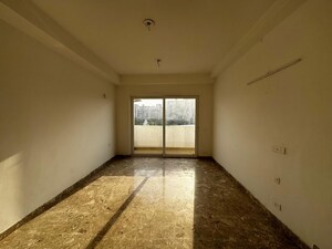Room in 4 BHK Apartment at SS Linden, Sector 84 – for Rent