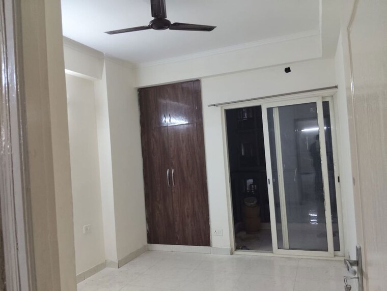 Room, maxblis-white-house 3 Bedroom 1760 Sq.Ft. Apartment In Sector 75 Noida 10215784