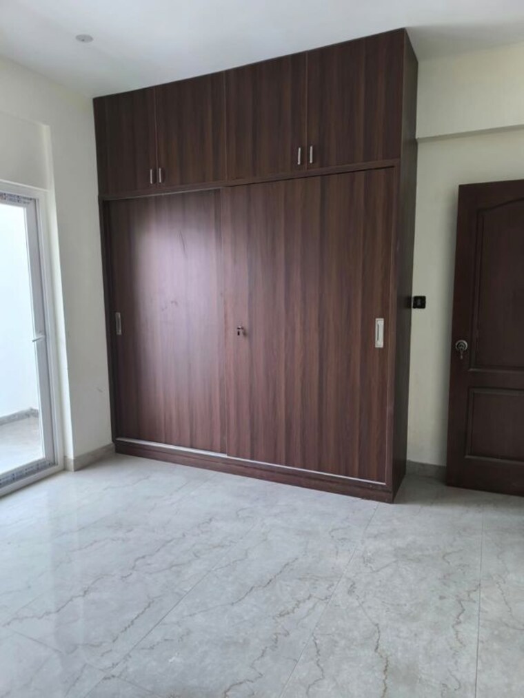 Room, embassy-lake-terrace 4 Bedroom 4000 Sq.Ft. Apartment In Hebbal Bangalore 10215805