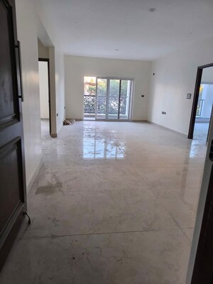 Room in 4 BHK Apartment at Embassy Lake Terrace, Hebbal – for Rent