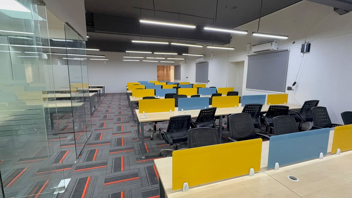 Office Space For Rent in Sector 4