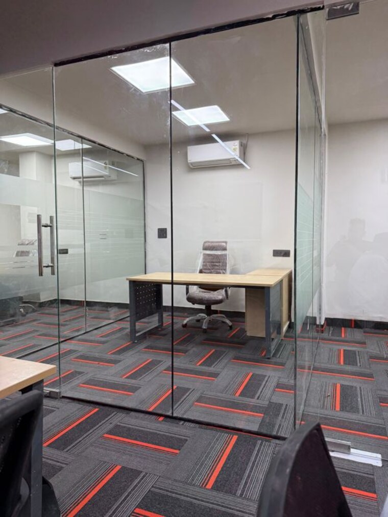 Gym, sector 4 Commercial Office Space 3500 Sq.Ft. In Sector 4 Noida 10215830