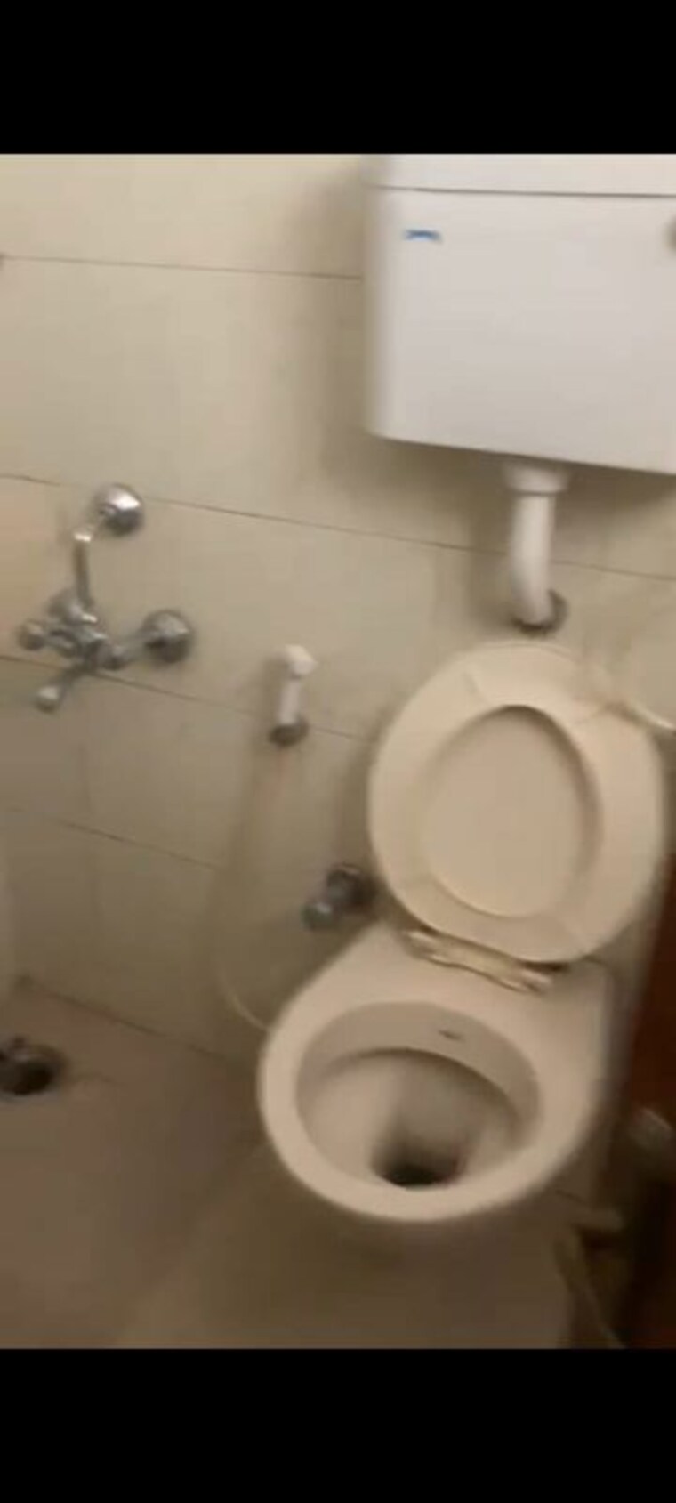 Bathroom, cuffe parade 4 Bedroom 2000 Sq.Ft. Apartment In Cuffe Parade Mumbai 10215868