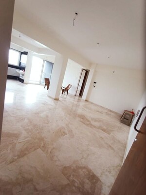 Living Room in 4 BHK Apartment at Mayur Colony – for Rent