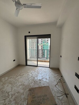 Room in 2 BHK Apartment at Regency Astra, Baner – for Sale