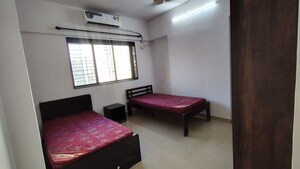 Bedroom in  Pg at Malad East – for Rent