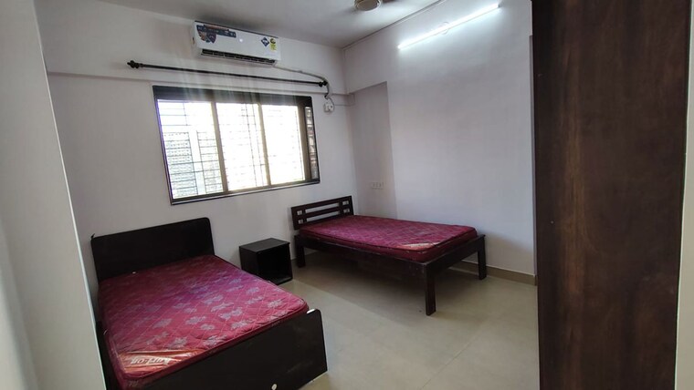 Bedroom, malad east Pg For Girls In Malad East 10215872