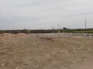  Plot For Sale in Begampur