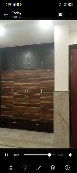 Attached Bathroom in 3.5 BHK Builder Floor at Dwarka Mor – for Rent