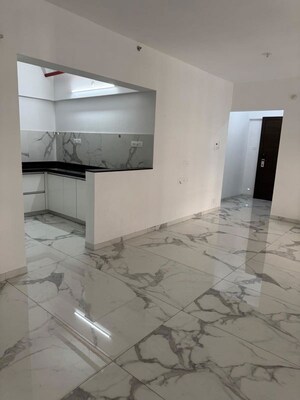 Room in 3 BHK Apartment at Pride Platinum, Baner – for Sale