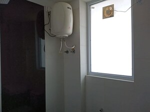 Master Bedroom in 1 BHK Builder Floor at Sector 55 – for Rent