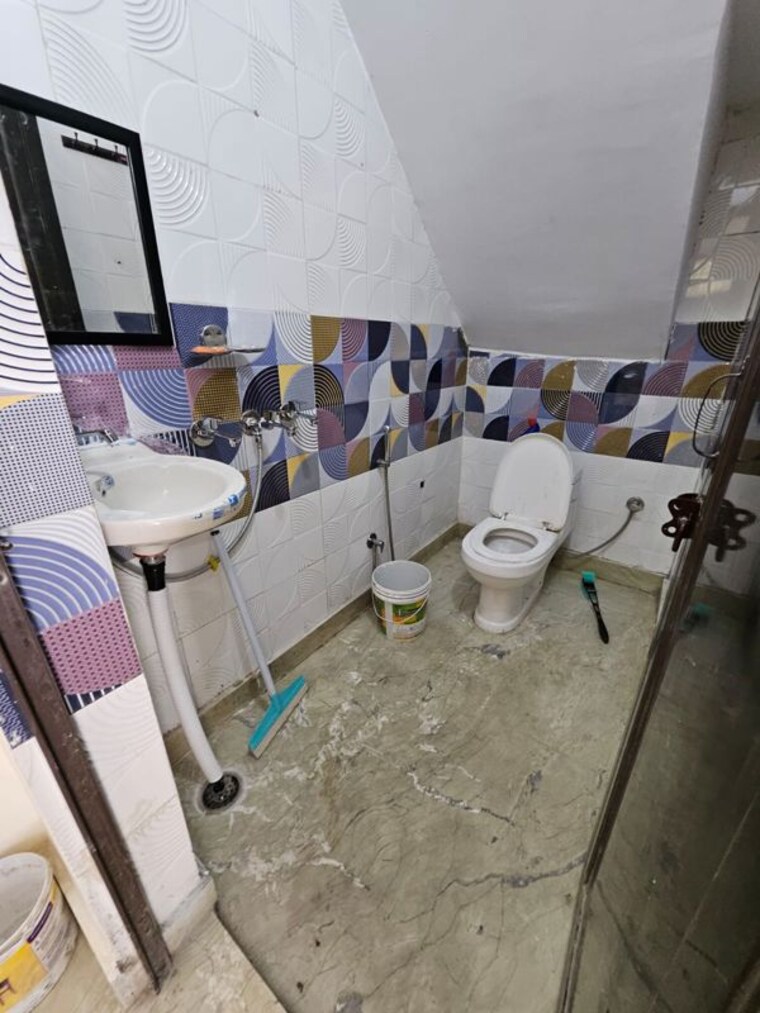 Team Area, rohini 1 RK 700 Sq.Ft. Builder Floor In Rohini Delhi 10215956