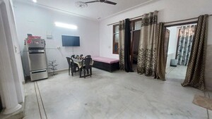 Parking in 3 BHK Builder Floor at RWA Residential Society Sector 46, Sector 46 – for Rent