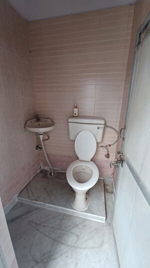 Bathroom in 3 BHK Builder Floor at RWA Residential Society Sector 46, Sector 46 – for Rent
