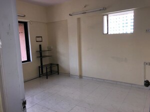 Room in 1 BHK Apartment at Swati CHS, Andheri West – for Rent