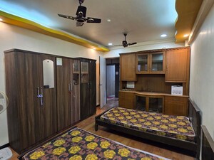 Bedroom in  Pg at Powai – for Rent