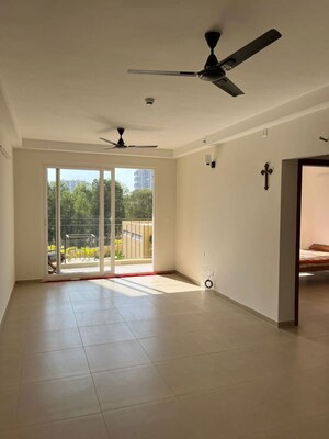 Room in 3 BHK Apartment at Bhartiya City Nikoo Homes 4, Thanisandra Main Road – for Rent