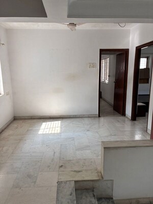 Room in 2 BHK Apartment at Adarsh Apartment Santacruz West, Santacruz West – for Rent