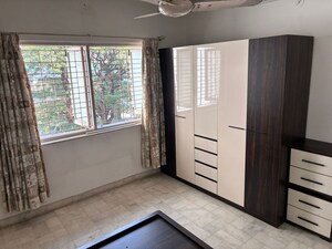 Room in 2 BHK Apartment at Adarsh Apartment Santacruz West, Santacruz West – for Rent