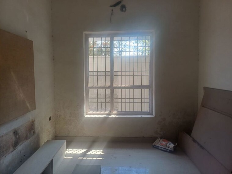 Room, sector 53 2 Bedroom 885 Sq.Ft. Builder Floor In Sector 53 Noida 10215984