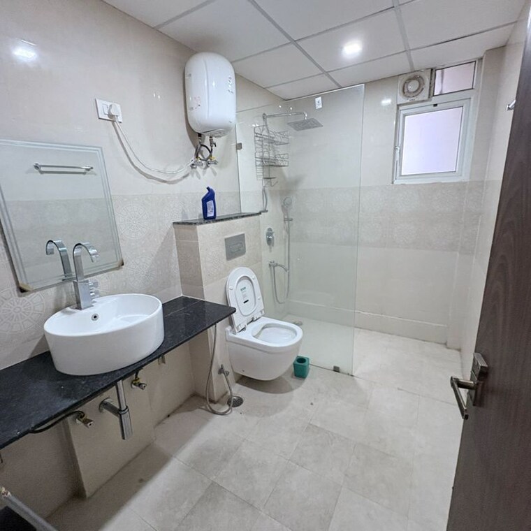 Bathroom, mi-rustle-court 3 Bedroom 2350 Sq.Ft. Apartment In Gomti Nagar Lucknow 10215976