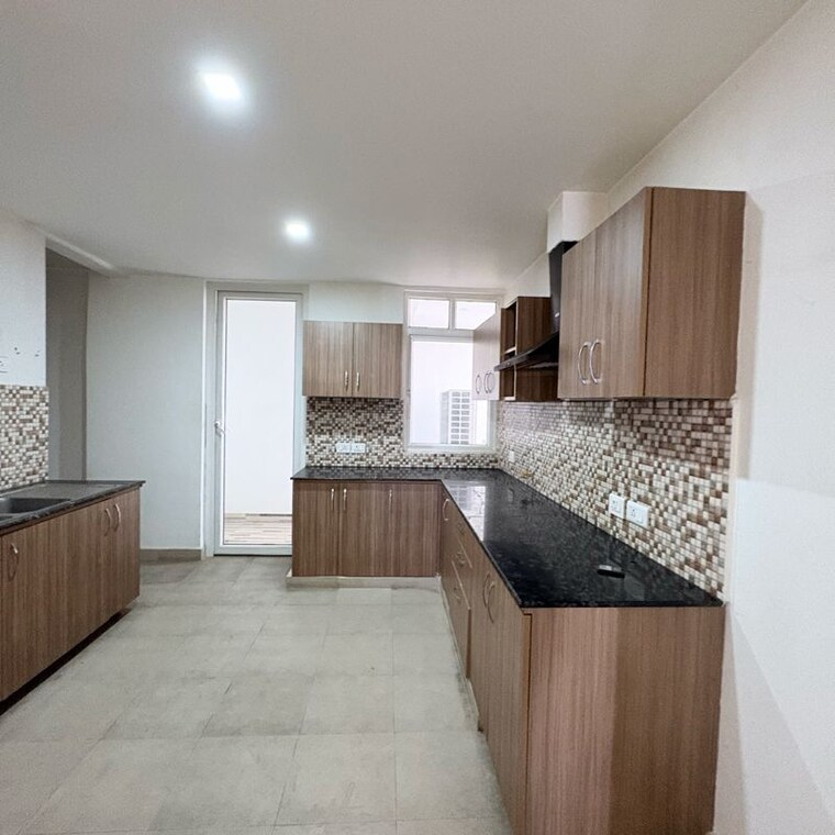 Kitchen, mi-rustle-court 3 Bedroom 2350 Sq.Ft. Apartment In Gomti Nagar Lucknow 10215976