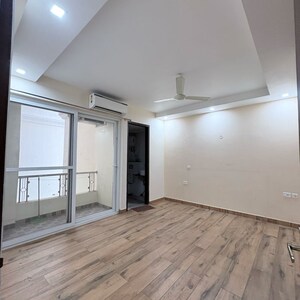 Room in 3 BHK Apartment at MI Rustle Court, Gomti Nagar – for Rent