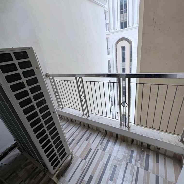 Balcony, mi-rustle-court 3 Bedroom 2350 Sq.Ft. Apartment In Gomti Nagar Lucknow 10215976