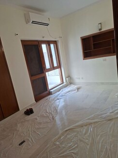 2 BHK + Servant Room Builder Floor For Rent in Gulmohar Park