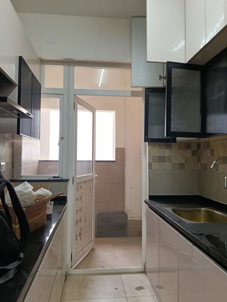 Kitchen, bhartiya-nikoo-homes 2.5 Bedroom 1400 Sq.Ft. Apartment In Thanisandra Main Road Bangalore 10216033