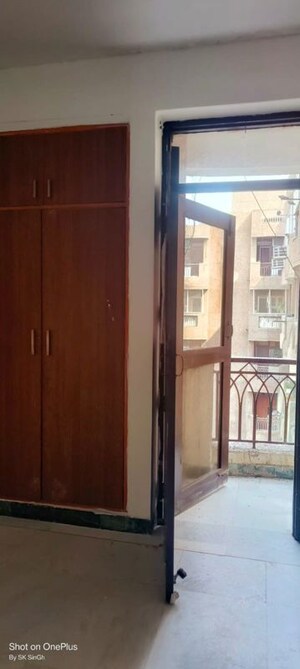Room in 3 BHK Apartment at Dwarka – for Rent