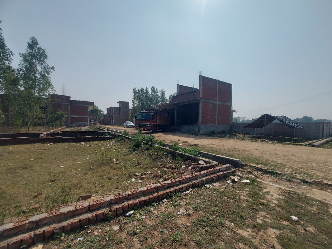 Plot For Sale in Raebareli Road