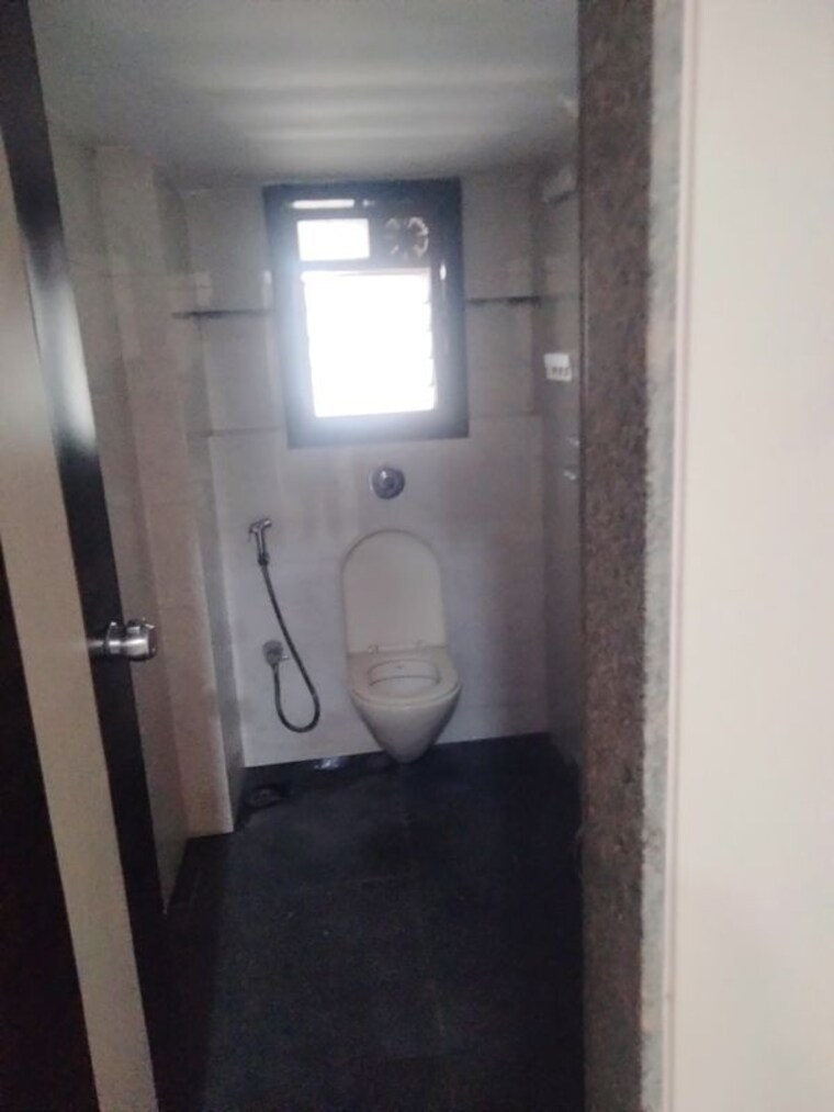 Bathroom, sankalp-ii 2 Bedroom 650 Sq.Ft. Apartment In Malad East Mumbai 10216058