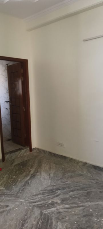 1 BHK + Servant Room,Extra Room Villa For Rent in RWA Apartments Sector 71