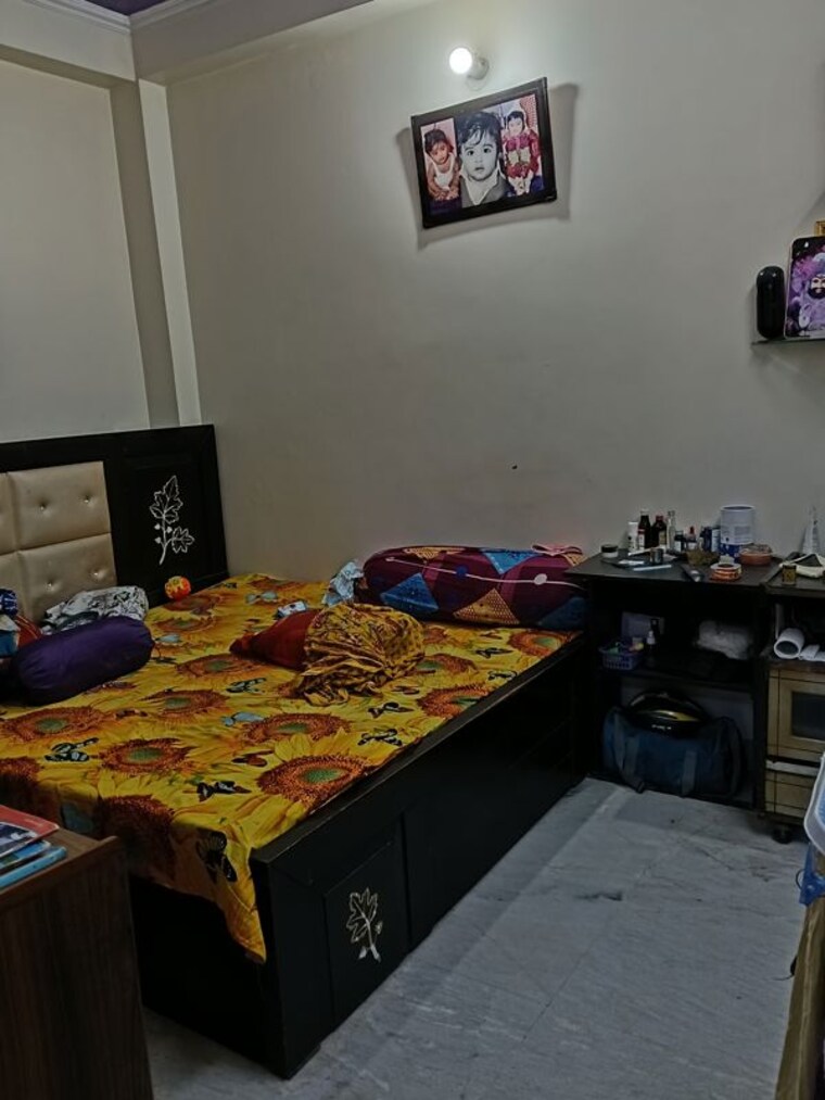 Bedroom, shyam park extension 2 Bedroom 80 Sq.Yd. Builder Floor In Shyam Park Extension Ghaziabad 10216087