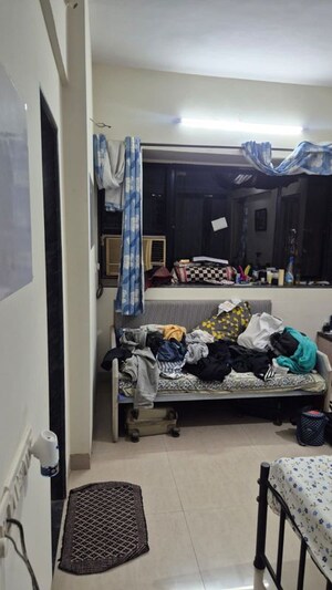 Bedroom in 2 BHK Apartment at Sai Baba Complex Goregaon, Goregaon East – for Rent