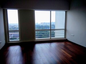 Room in 4 BHK Apartment at Prestige White Meadows, Whitefield – for Rent