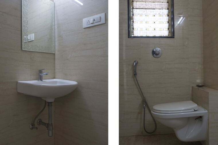 Bathroom, kandivali east Pg For Girls In Kandivali East 10216110