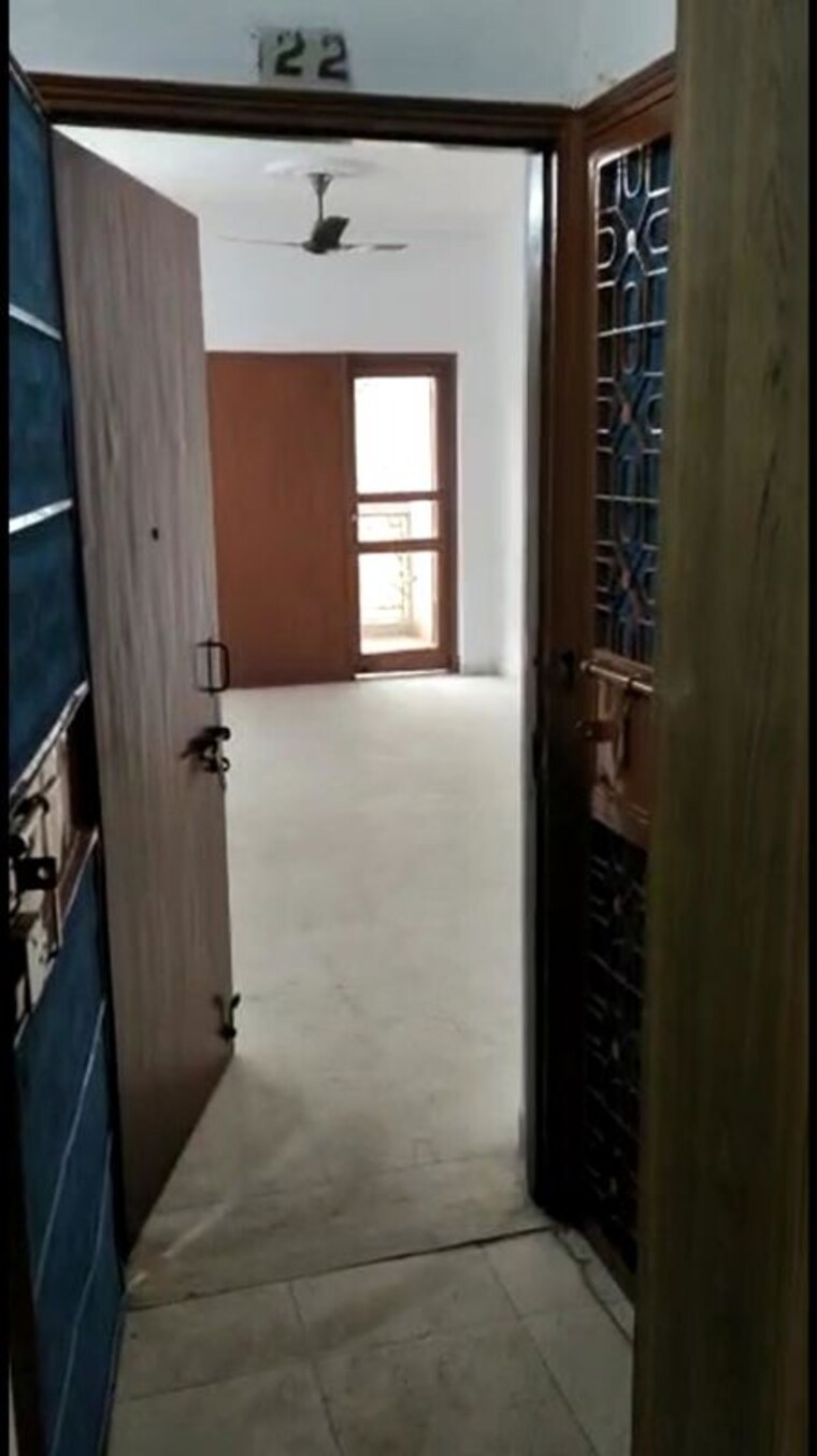 Room, sector 6 dwarka 3 Bedroom 1760 Sq.Ft. Apartment In Sector 6 Dwarka Delhi 10216103