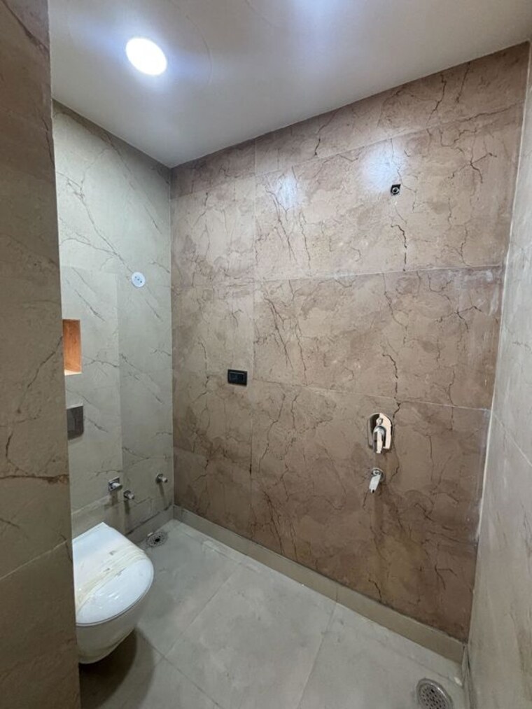 Bathroom, puri-aman-vilas 3 Bedroom 150 Sq.Yd. Builder Floor In Sector 89 Faridabad 10188414