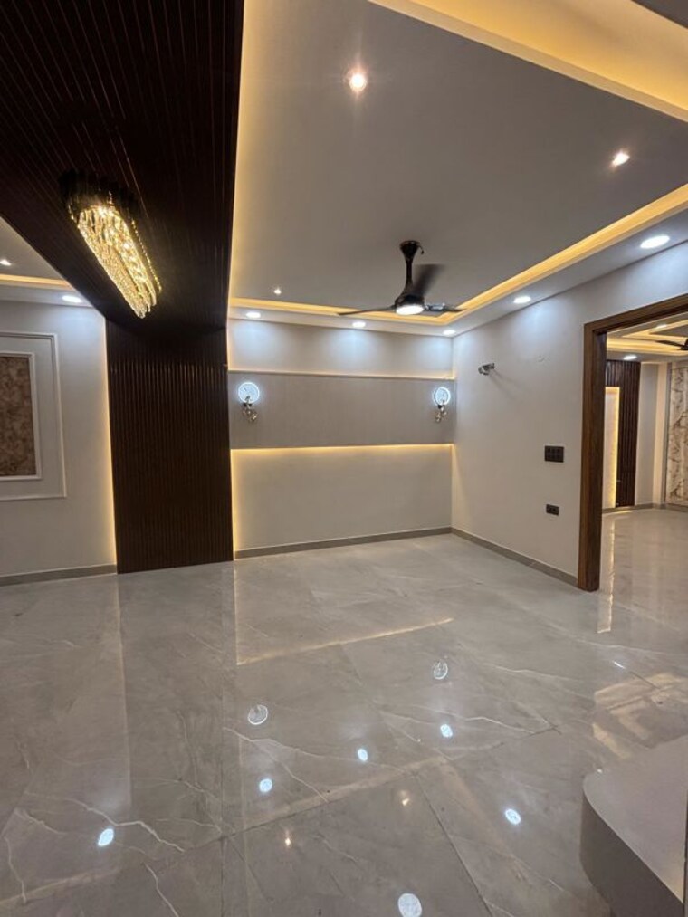 Room, puri-aman-vilas 3 Bedroom 150 Sq.Yd. Builder Floor In Sector 89 Faridabad 10188414