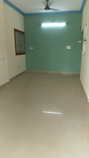Room in 2 BHK Builder Floor at Ejipura – for Rent